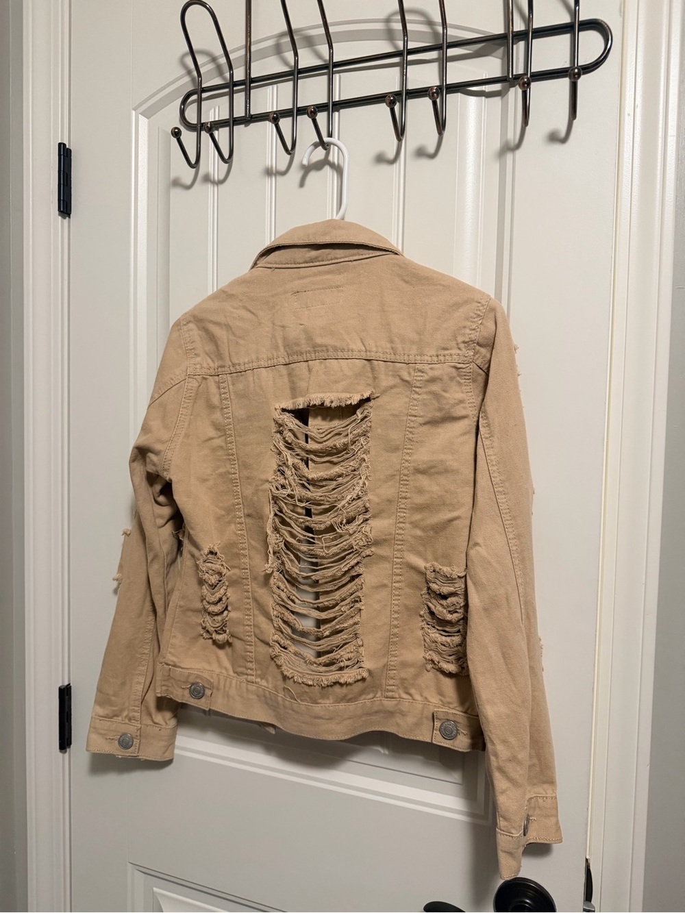 Distressed women’s Denim Jacket in Tan